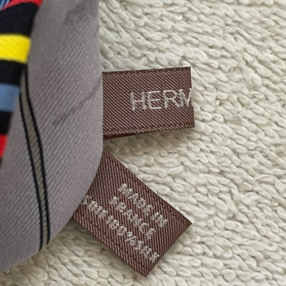 Hermes Silk small pouch Aux Sports d'Hiver - Picture 7 of 10